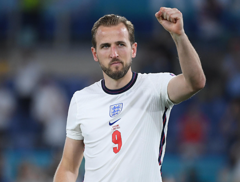 凯恩双响助力英格兰完美收官世预赛，展望2026全力奋进