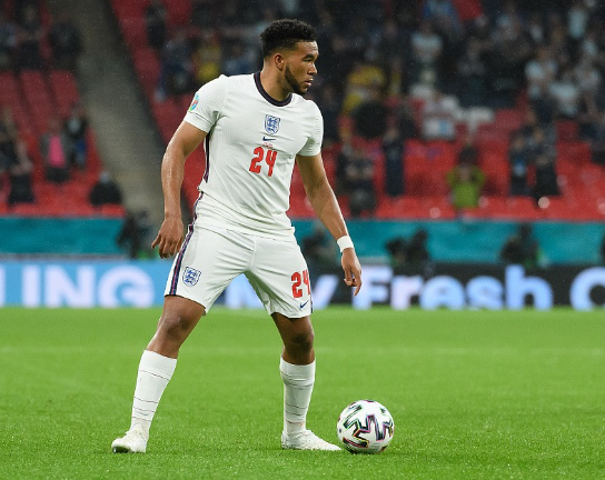 前切尔西后卫杰森·昆迪呼吁蓝军续约里斯·詹姆斯