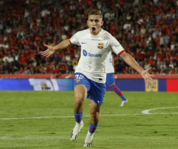 巴萨续约费尔明:锁定未来中场关键力量