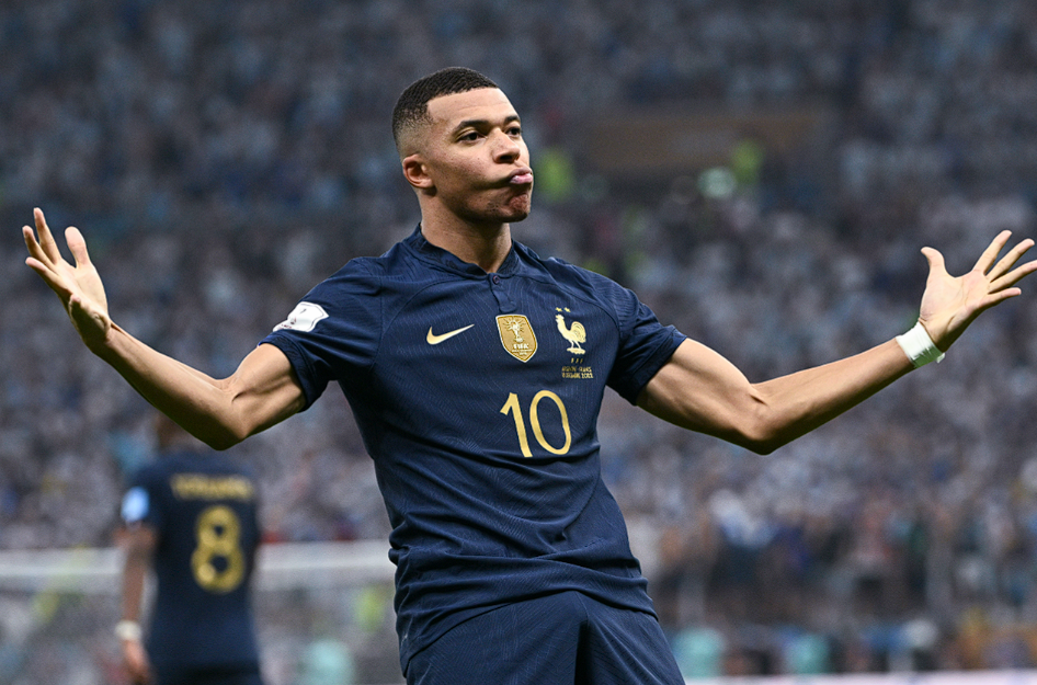 西班牙六台记者披露：姆巴佩或于对阵曼城次回合回归赛场