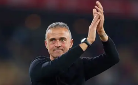 法甲赛前恩里克展望多线赛事：强调客场关键，赞舍瓦利耶入选，盼