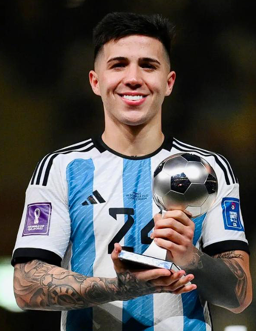 恩佐社媒分享归队动态，抒发重返国家队深切感慨