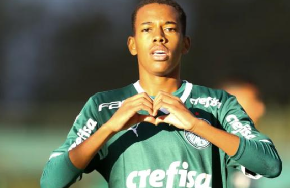 足总杯1/4决赛切尔西大胜<a href='/news/tag/1104900' style='color: blue;'>维尔港</a>：<a href='/news/tag/1149659' style='color: blue;'>埃斯特旺</a>补射破门引VAR争